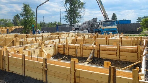 Свайный фундамент с ростверком в Ивенце